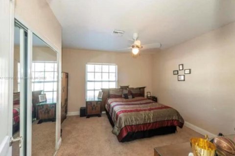 Villa ou maison à vendre à Pompano Beach, Floride: 5 chambres, 449.28 m2 № 816011 - photo 15