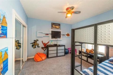 Casa en venta en Pompano Beach, Florida, 5 dormitorios, 449.28 m2 № 816011 - foto 10