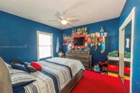 Casa en venta en Pompano Beach, Florida, 5 dormitorios, 449.28 m2 № 816011 - foto 12