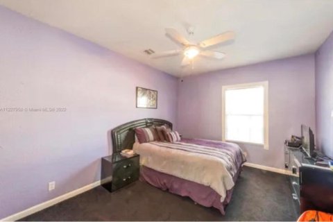 Casa en venta en Pompano Beach, Florida, 5 dormitorios, 449.28 m2 № 816011 - foto 9