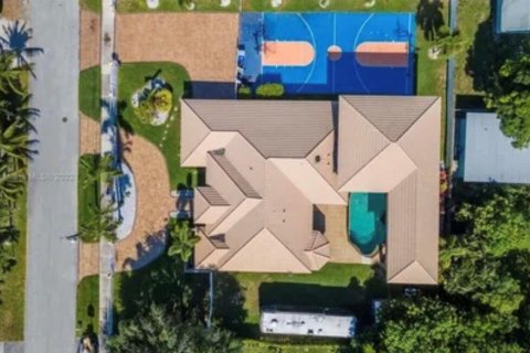 Casa en venta en Pompano Beach, Florida, 5 dormitorios, 449.28 m2 № 816011 - foto 28