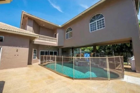 Casa en venta en Pompano Beach, Florida, 5 dormitorios, 449.28 m2 № 816011 - foto 29