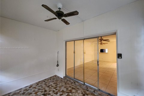 Copropriété à vendre à Lauderdale Lakes, Floride: 2 chambres, 87.7 m2 № 1364873 - photo 13