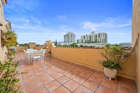 Condominio en venta en Coral Gables, Florida, 3 dormitorios, 116.13 m2 № 1369251 - foto 8