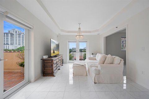 Copropriété à vendre à Coral Gables, Floride: 3 chambres, 116.13 m2 № 1369251 - photo 1