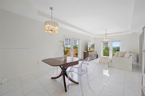 Copropriété à vendre à Coral Gables, Floride: 3 chambres, 116.13 m2 № 1369251 - photo 4