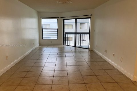 Copropriété à louer à Miami, Floride: 3 chambres, 107.02 m2 № 1369150 - photo 6