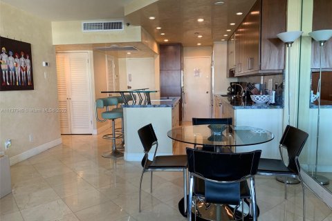 Condominio en alquiler en Miami Beach, Florida, 1 dormitorio, 82.68 m2 № 4686 - foto 8