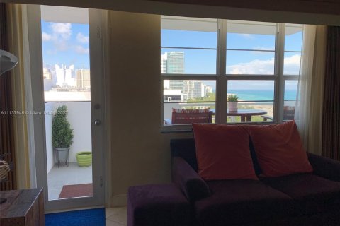 Condominio en alquiler en Miami Beach, Florida, 1 dormitorio, 82.68 m2 № 4686 - foto 4