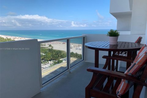 Copropriété à louer à Miami Beach, Floride: 1 chambre, 82.68 m2 № 4686 - photo 1