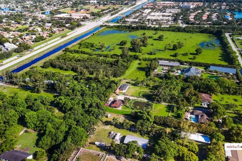 Propiedad comercial en venta en Southwest Ranches, Florida № 1268835 - foto 6