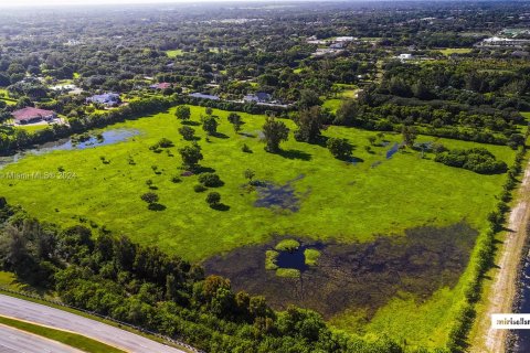 Commercial property in Southwest Ranches, Florida № 1268835 - photo 1