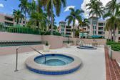 Condo in Boca Raton, Florida, 2 bedrooms  № 777895 - photo 9