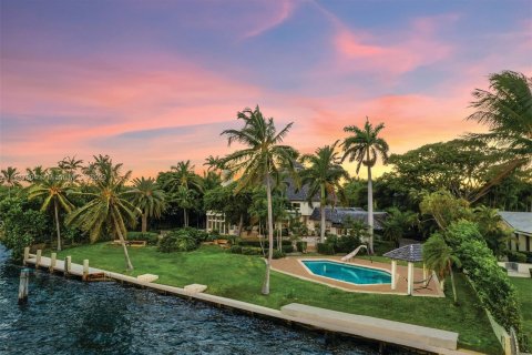 Casa en venta en Coral Gables, Florida, 5 dormitorios, 545.34 m2 № 692919 - foto 1
