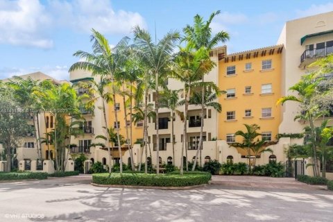 Condominio en venta en Coral Gables, Florida, 3 dormitorios, 219.71 m2 № 868375 - foto 3