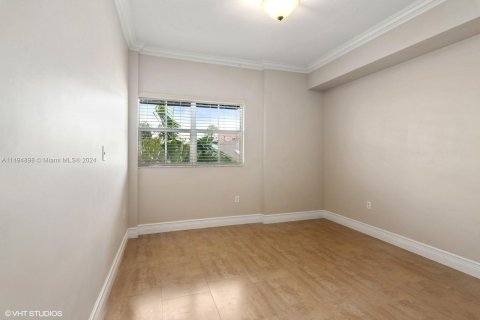 Condominio en venta en Coral Gables, Florida, 3 dormitorios, 219.71 m2 № 868375 - foto 30