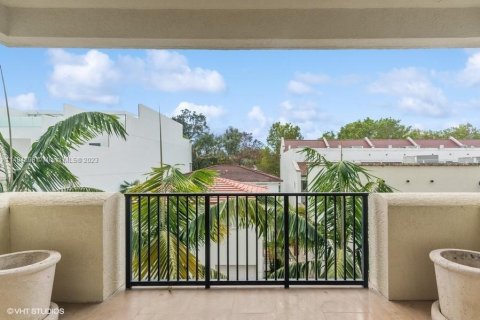 Condominio en venta en Coral Gables, Florida, 3 dormitorios, 219.71 m2 № 868375 - foto 18