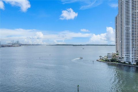 Condominio en venta en Miami, Florida, 2 dormitorios, 109.44 m2 № 1364212 - foto 18