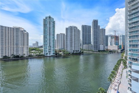 Condominio en venta en Miami, Florida, 2 dormitorios, 109.44 m2 № 1364212 - foto 16