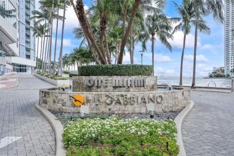 Condominio en venta en Miami, Florida, 2 dormitorios, 109.44 m2 № 1364212 - foto 2