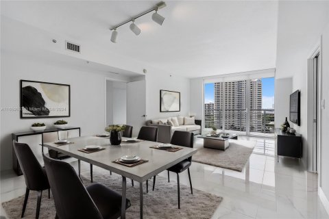 Condominio en venta en Miami, Florida, 2 dormitorios, 109.44 m2 № 1364212 - foto 3