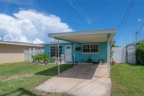 Villa ou maison à vendre à Hudson, Floride: 1 chambre, 93.65 m2 № 1288243 - photo 2