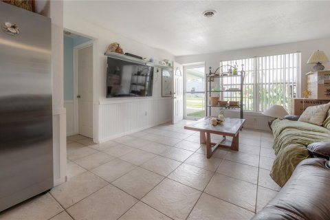 Villa ou maison à vendre à Hudson, Floride: 1 chambre, 93.65 m2 № 1288243 - photo 12