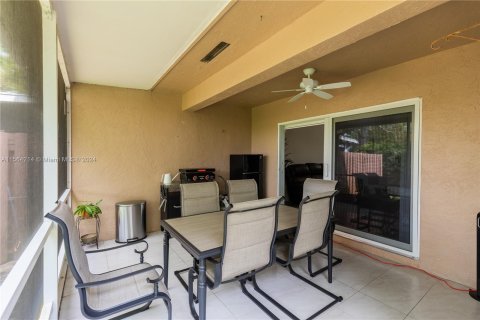 Casa en venta en Tamarac, Florida, 2 dormitorios, 131.55 m2 № 1099612 - foto 28
