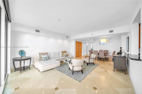 Condo in Aventura, Florida, 2 bedrooms  № 1305998 - photo 3