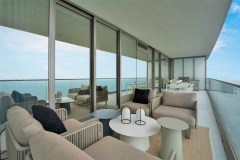 Copropriété à louer à Sunny Isles Beach, Floride: 4 chambres, 249.16 m2 № 1368933 - photo 4