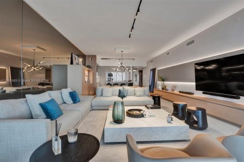 Copropriété à louer à Sunny Isles Beach, Floride: 4 chambres, 249.16 m2 № 1368933 - photo 11