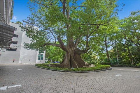 Condo in Miami, Florida, 2 bedrooms  № 1368929 - photo 12