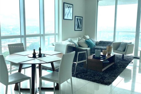 Copropriété à louer à Miami, Floride: 2 chambres, 83.8 m2 № 1368929 - photo 1