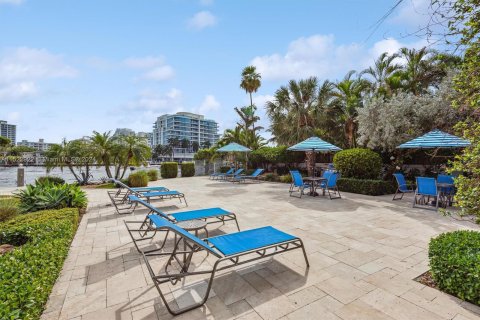 Condo in Fort Lauderdale, Florida, 1 bedroom  № 1000171 - photo 17