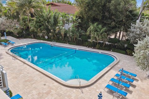 Condo in Fort Lauderdale, Florida, 1 bedroom  № 1000171 - photo 13