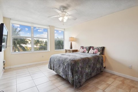 Condo in Fort Lauderdale, Florida, 1 bedroom  № 1000171 - photo 6