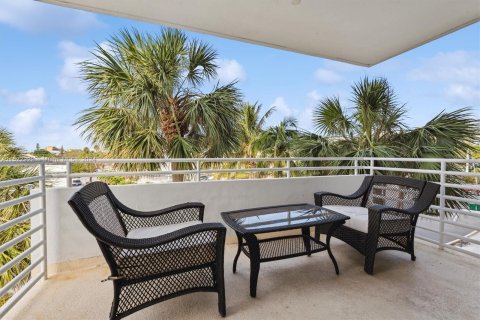 Condo in Fort Lauderdale, Florida, 1 bedroom  № 1000171 - photo 11