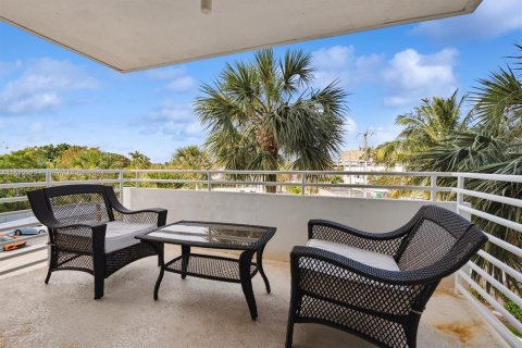 Condo in Fort Lauderdale, Florida, 1 bedroom  № 1000171 - photo 12