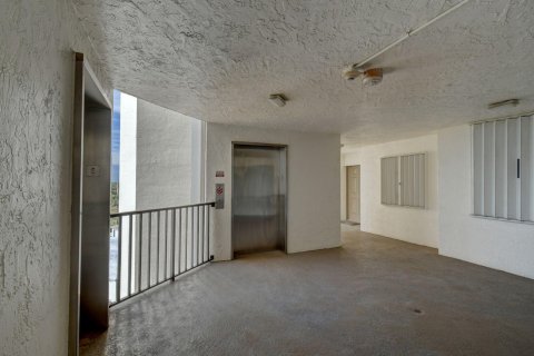 Condominio en venta en Hutchinson Island South, Florida, 3 dormitorios, 173.45 m2 № 856026 - foto 14