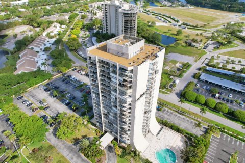 Condo in West Palm Beach, Florida, 2 bedrooms  № 1100658 - photo 14