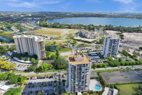 Condominio en venta en West Palm Beach, Florida, 2 dormitorios, 112.04 m2 № 1100658 - foto 5