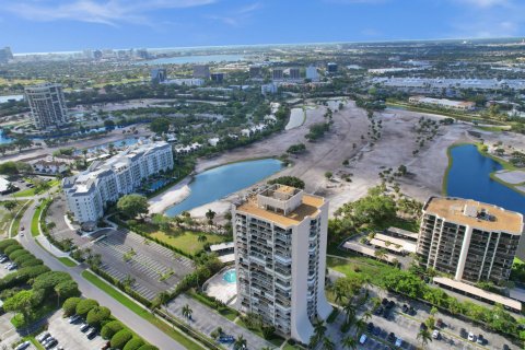 Condominio en venta en West Palm Beach, Florida, 2 dormitorios, 112.04 m2 № 1100658 - foto 9