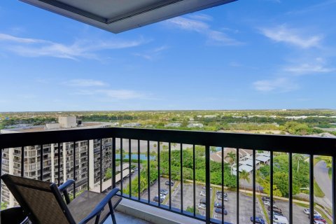 Condo in West Palm Beach, Florida, 2 bedrooms  № 1100658 - photo 19