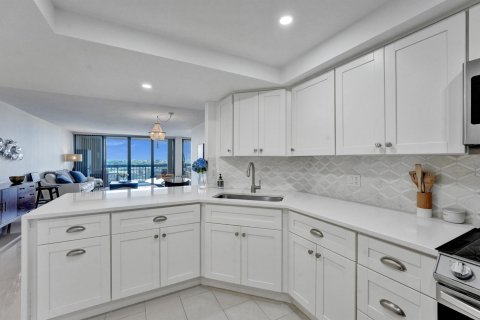 Condo in West Palm Beach, Florida, 2 bedrooms  № 1100658 - photo 29