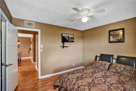 Copropriété à vendre à Fort Lauderdale, Floride: 2 chambres, 117.99 m2 № 1326034 - photo 26