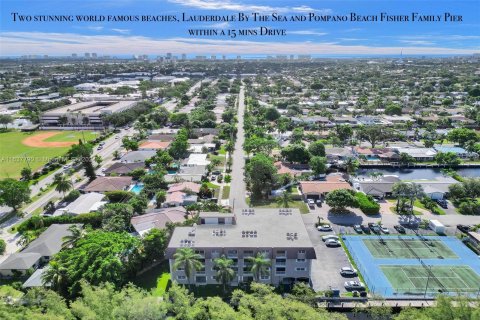 Copropriété à vendre à Fort Lauderdale, Floride: 2 chambres, 117.99 m2 № 1326034 - photo 3