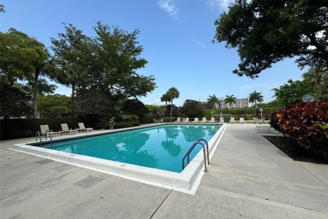 Copropriété à vendre à Pompano Beach, Floride: 3 chambres, 158.86 m2 № 1182510 - photo 2