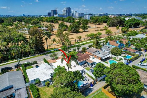 Villa ou maison à vendre à Hollywood, Floride: 4 chambres, 154.96 m2 № 1173036 - photo 16