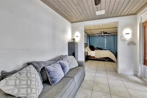 Casa en venta en Hollywood, Florida, 4 dormitorios, 154.96 m2 № 1173036 - foto 22