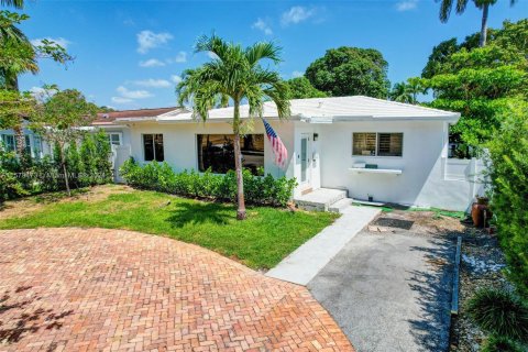 Villa ou maison à vendre à Hollywood, Floride: 4 chambres, 154.96 m2 № 1173036 - photo 26